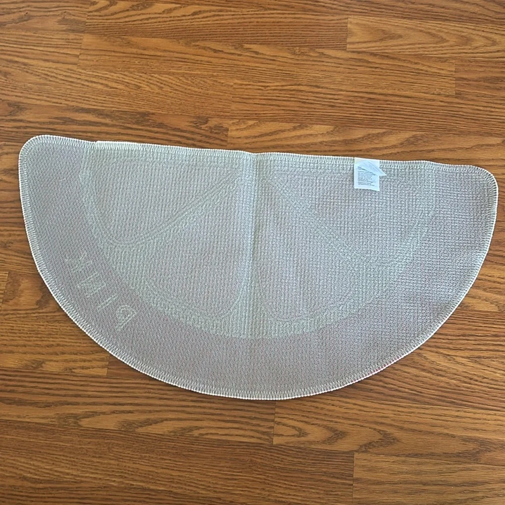Victoria’s Secret PINK fruit bathroom mat